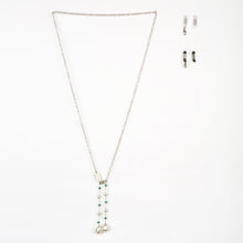 Carica l&#39;immagine nel visualizzatore di Gallery, Osaka: collana e catena per occhiali con cristalli e perle di fiume
